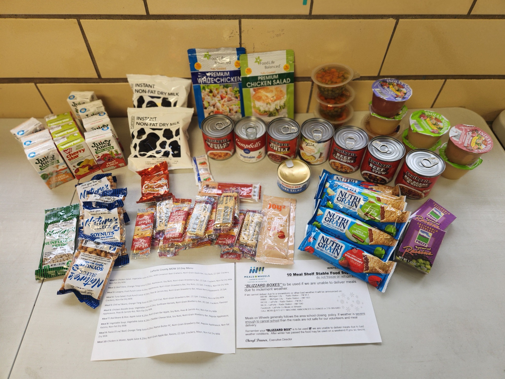 Contents of a Meals on Wheels Blizzard Box emergency food supply