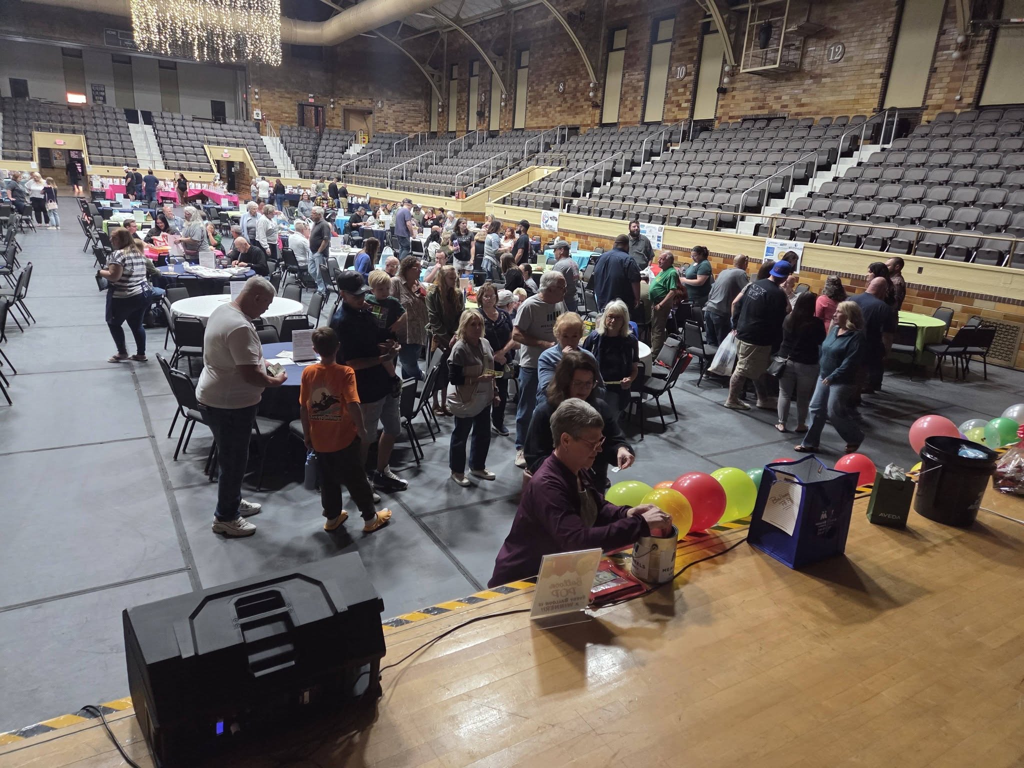 Teams competing at Trivia Through the Decades